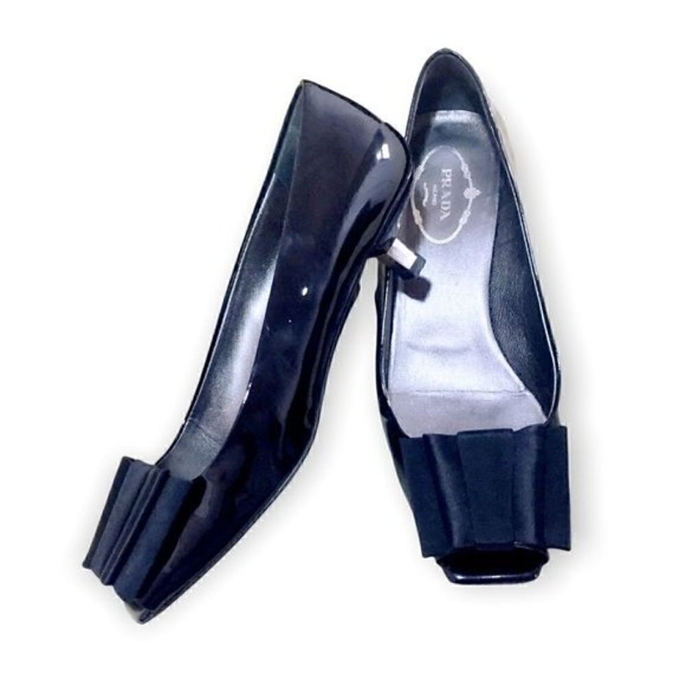 Prada patent leather pump with grosgrain bows Size 38.5 EU, in  Original Box - Picture 10 of 12